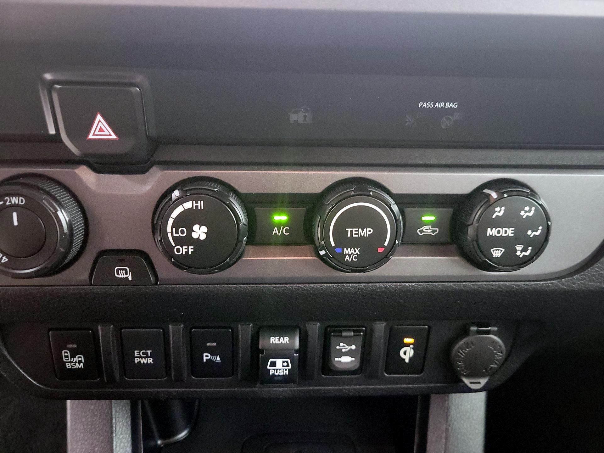 Thumbnail: 2019 Toyota Tacoma - 16