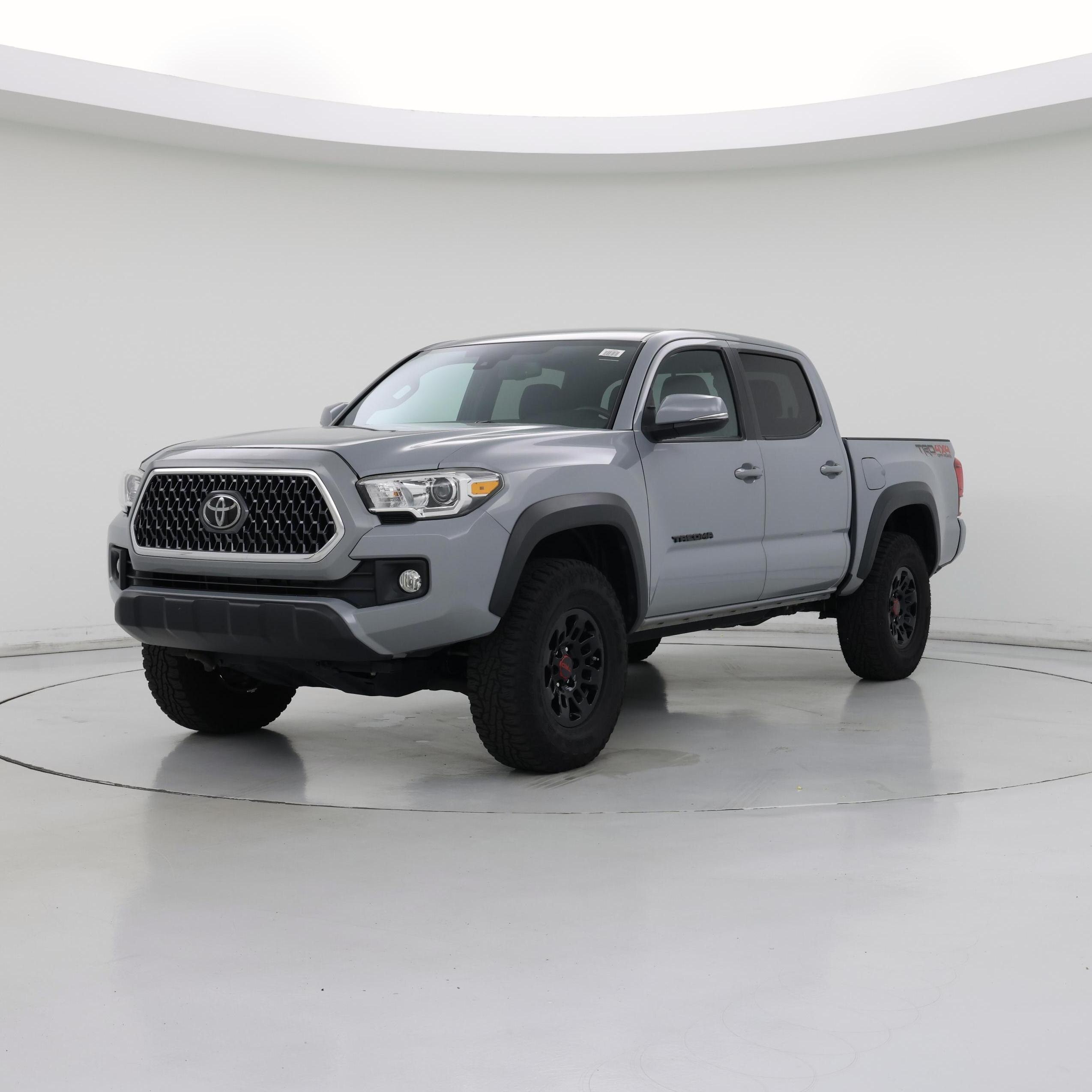 Thumbnail: 2019 Toyota Tacoma - 4