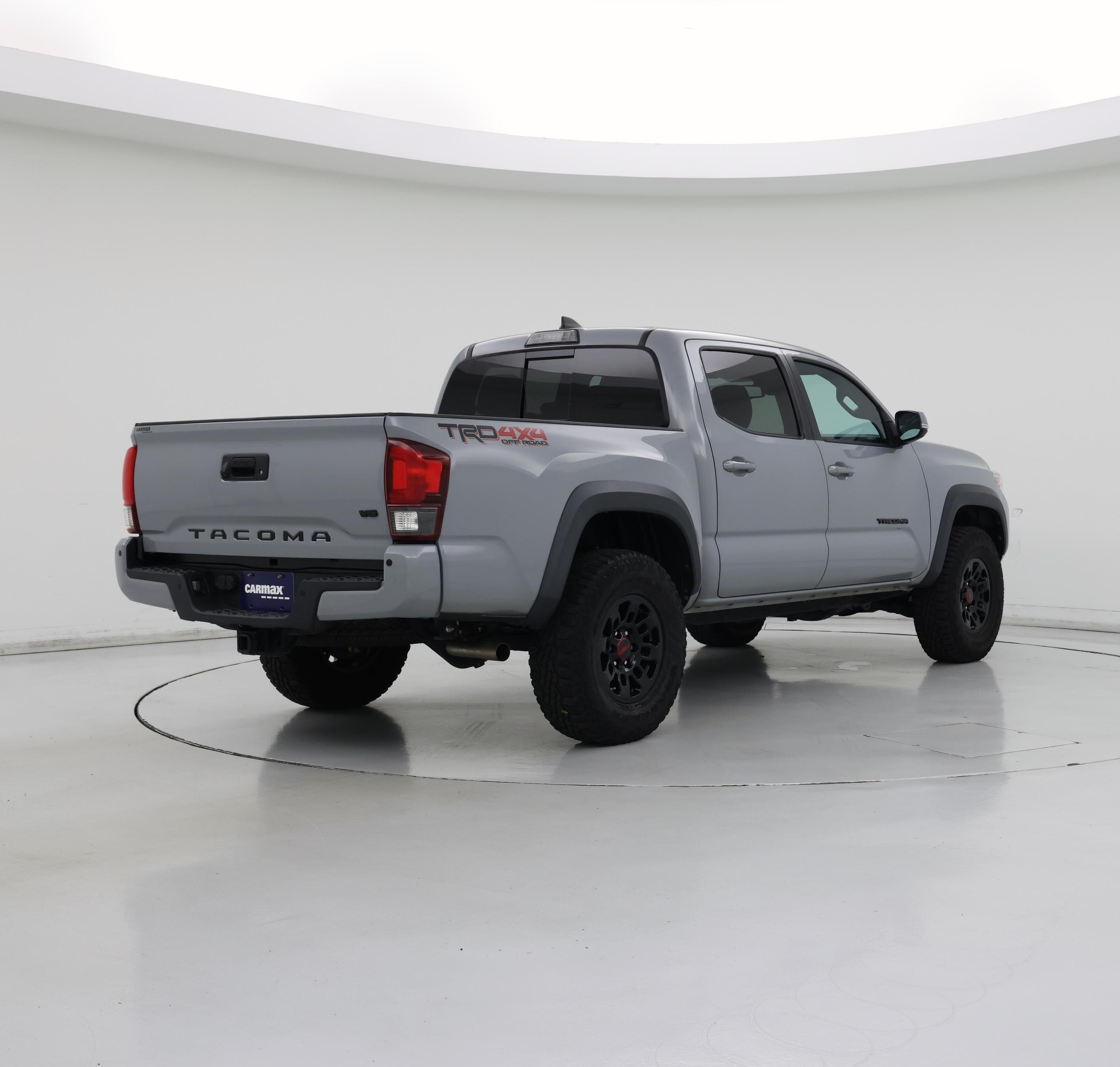 Thumbnail: 2019 Toyota Tacoma - 8