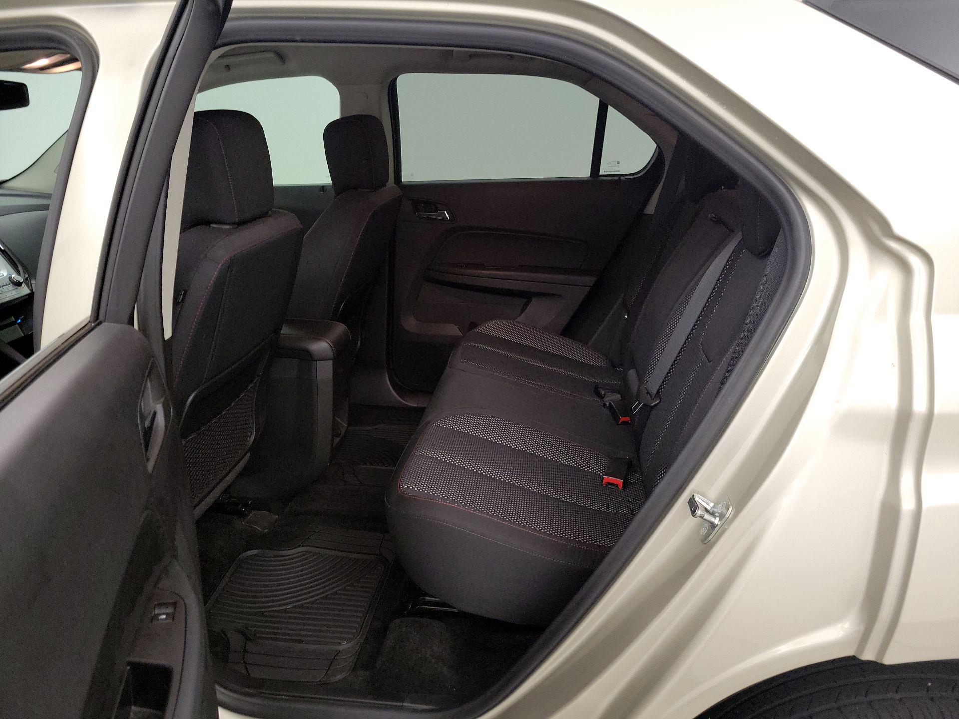 Thumbnail: 2015 Chevrolet Equinox - 18