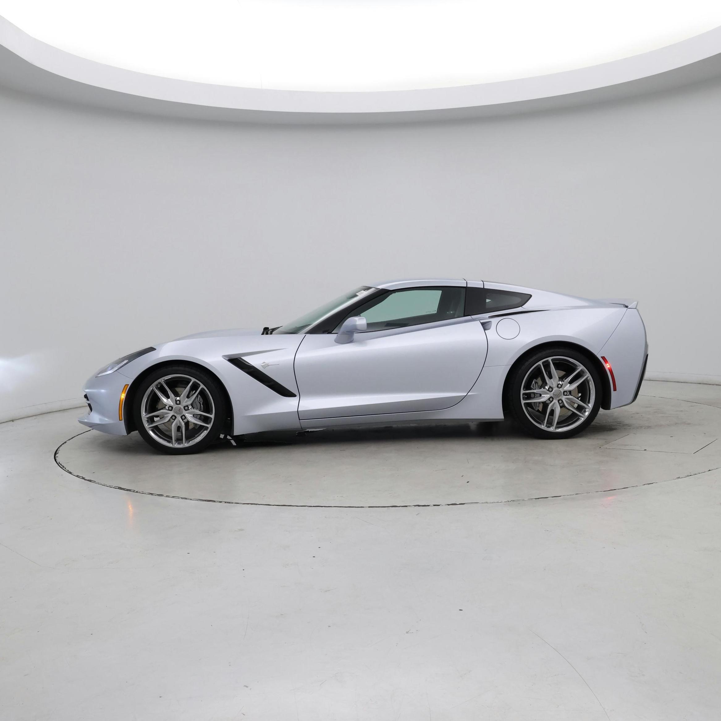 Thumbnail: 2017 Chevrolet Corvette - 3