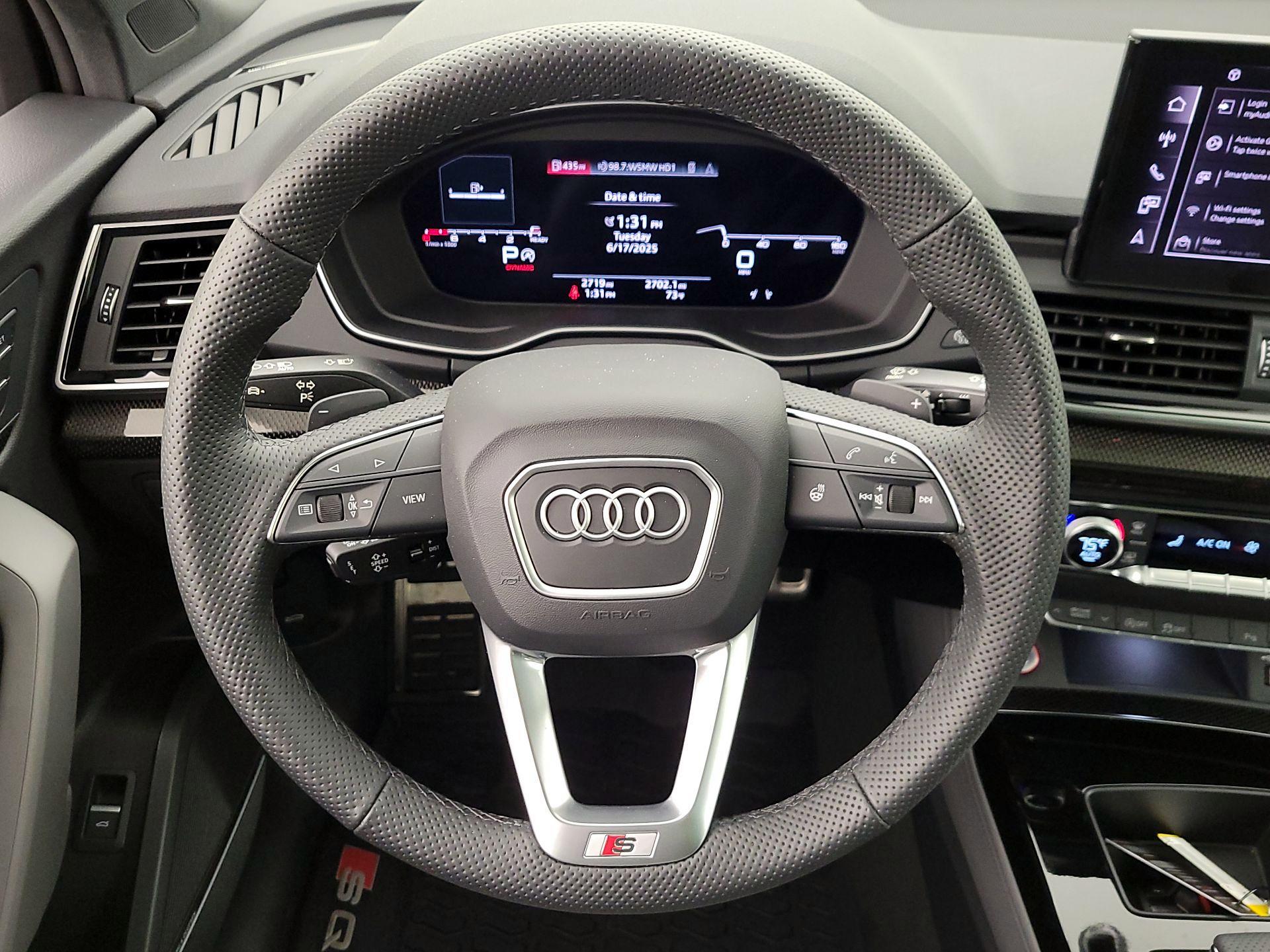 Thumbnail: 2025 Audi SQ5 - 10