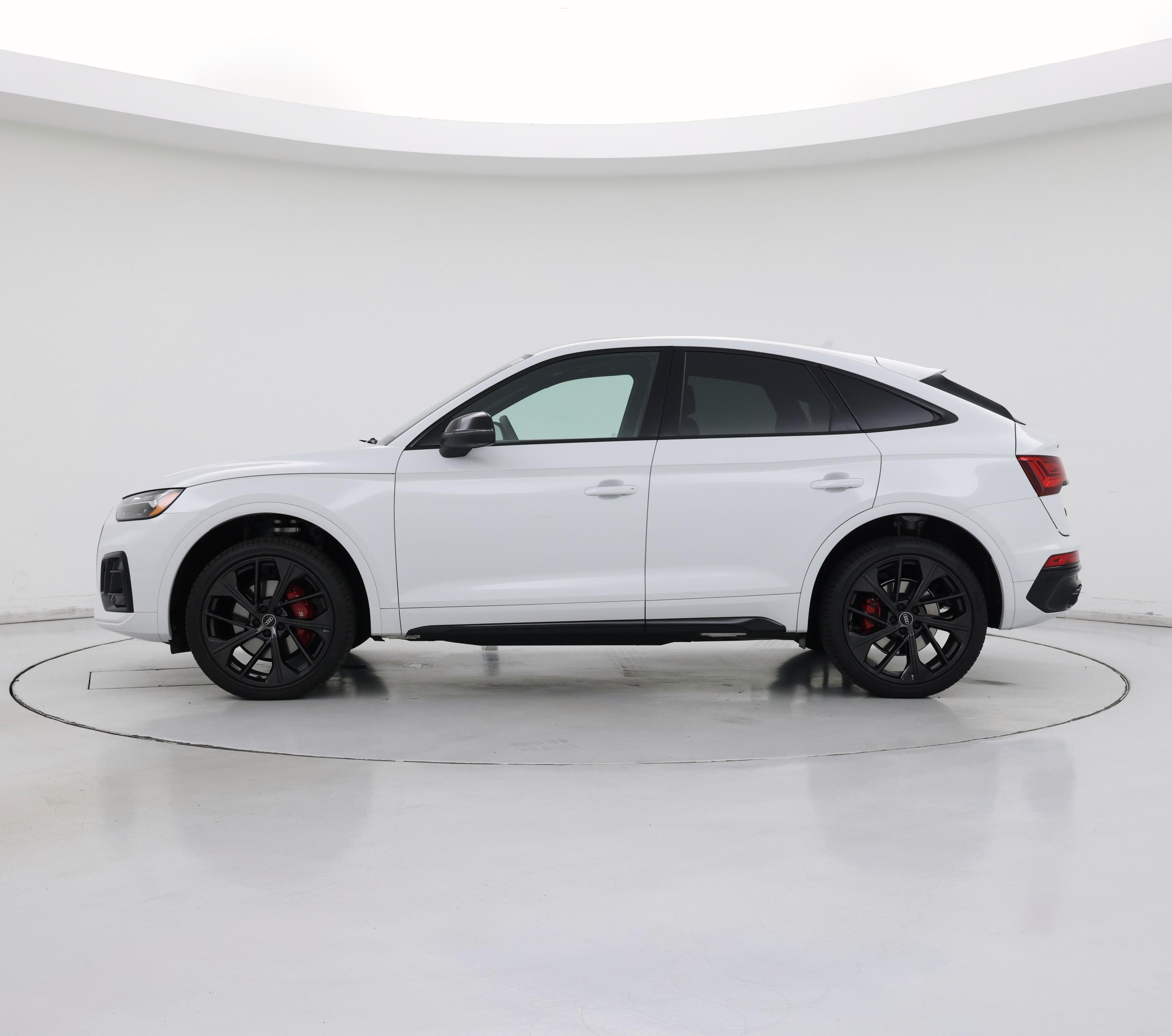 Thumbnail: 2025 Audi SQ5 - 3