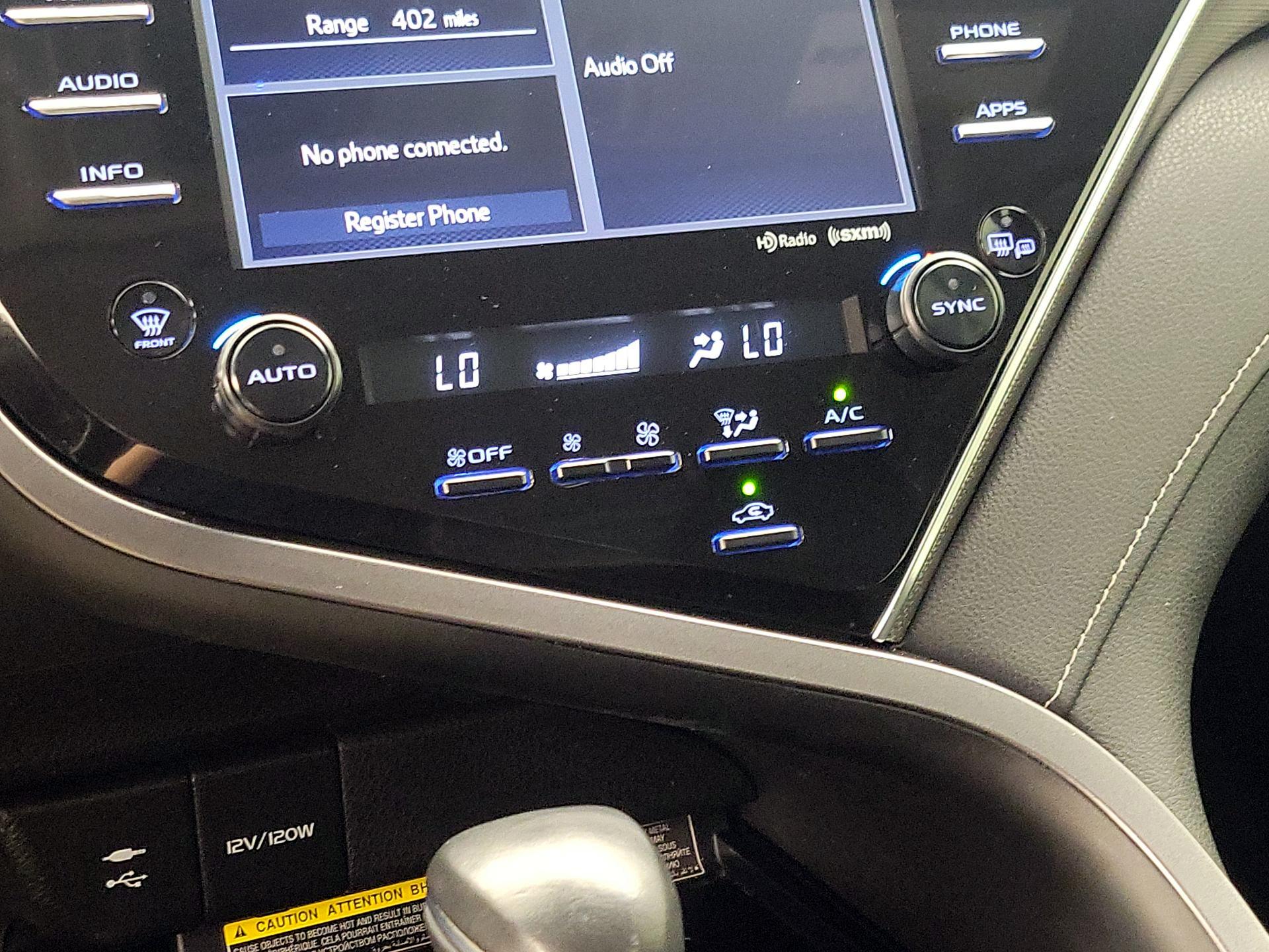 Thumbnail: 2018 Toyota Camry - 16