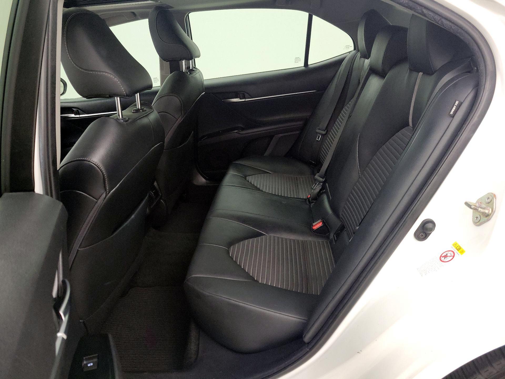Thumbnail: 2018 Toyota Camry - 20