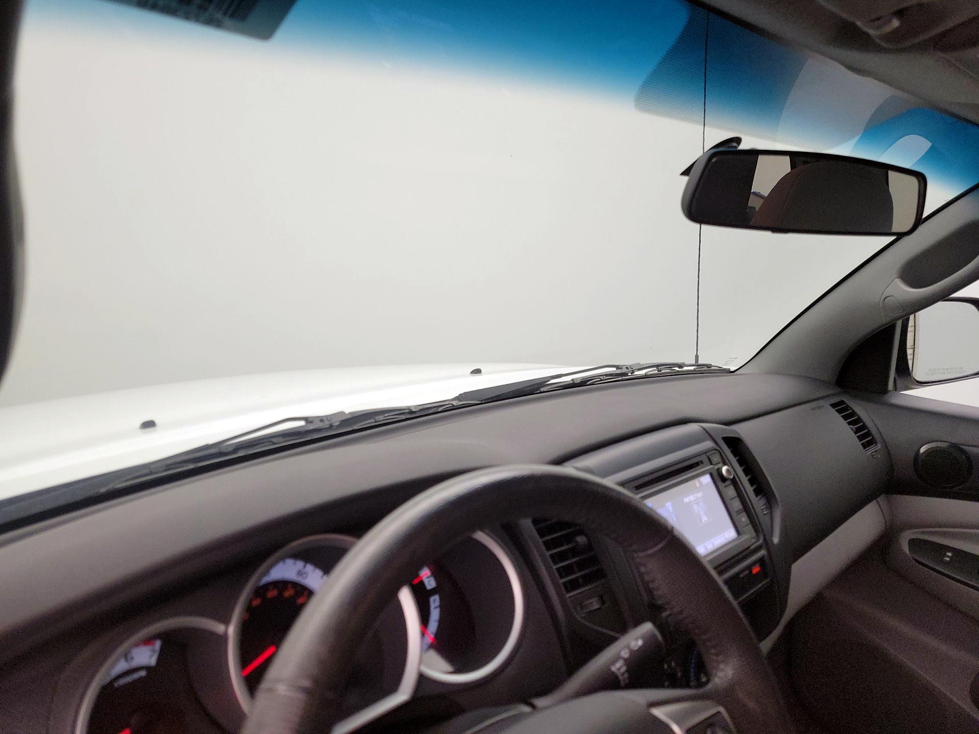Thumbnail: 2014 Toyota Tacoma - 9