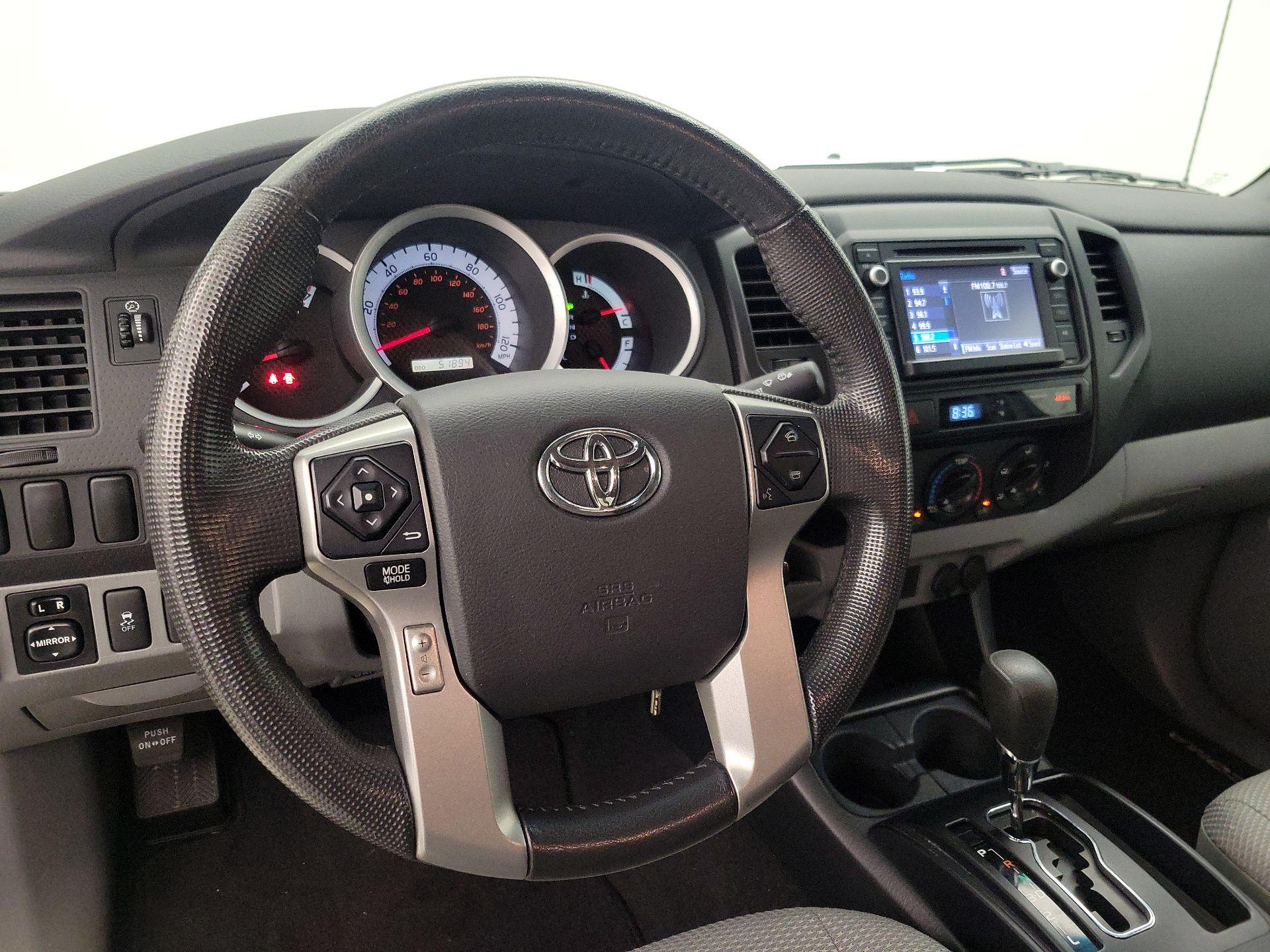 Thumbnail: 2014 Toyota Tacoma - 10