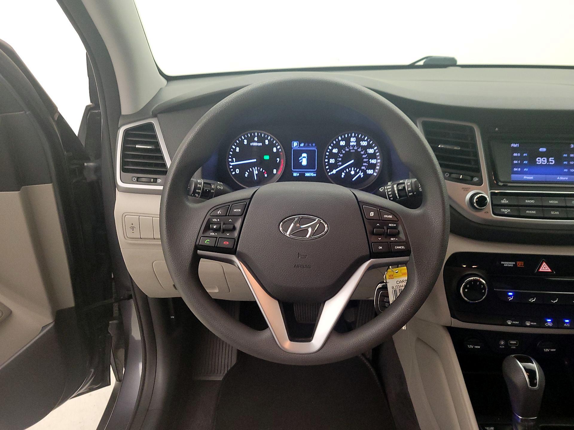 Thumbnail: 2016 Hyundai Tucson - 10