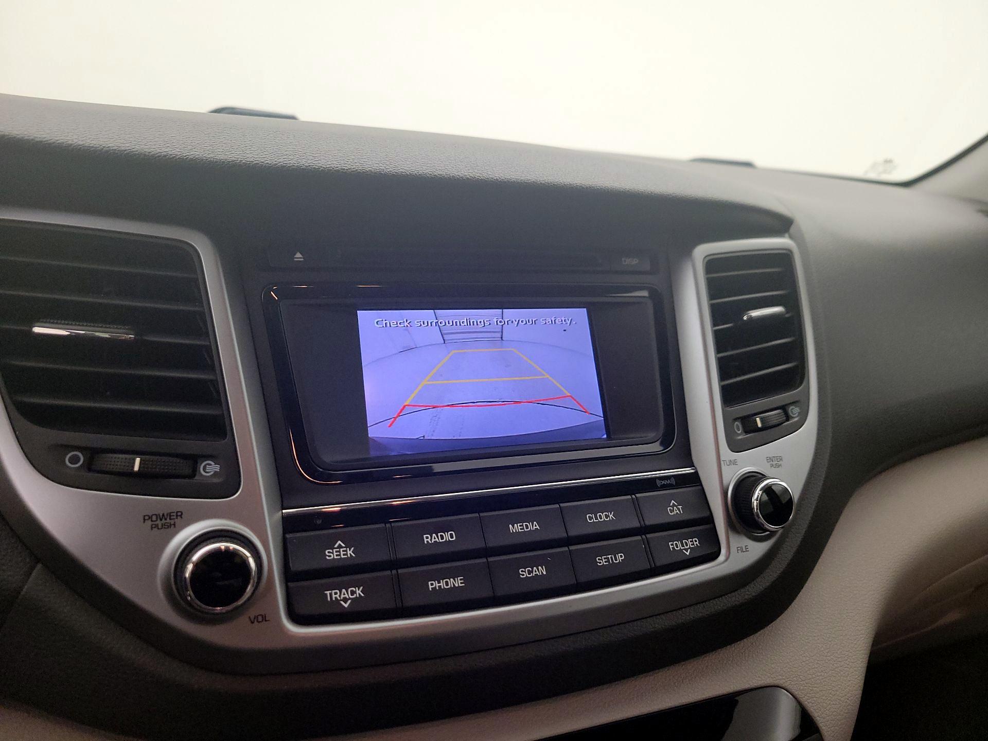 Thumbnail: 2016 Hyundai Tucson - 14