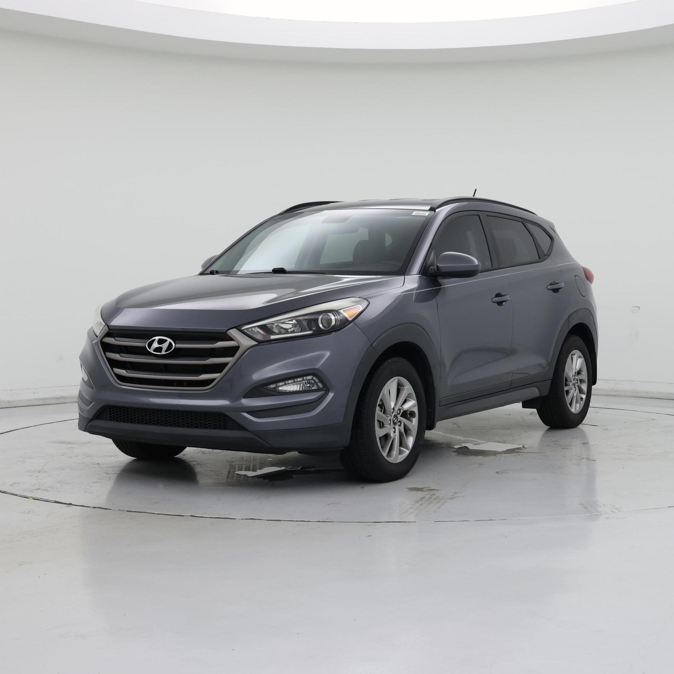 Thumbnail: 2016 Hyundai Tucson - 4
