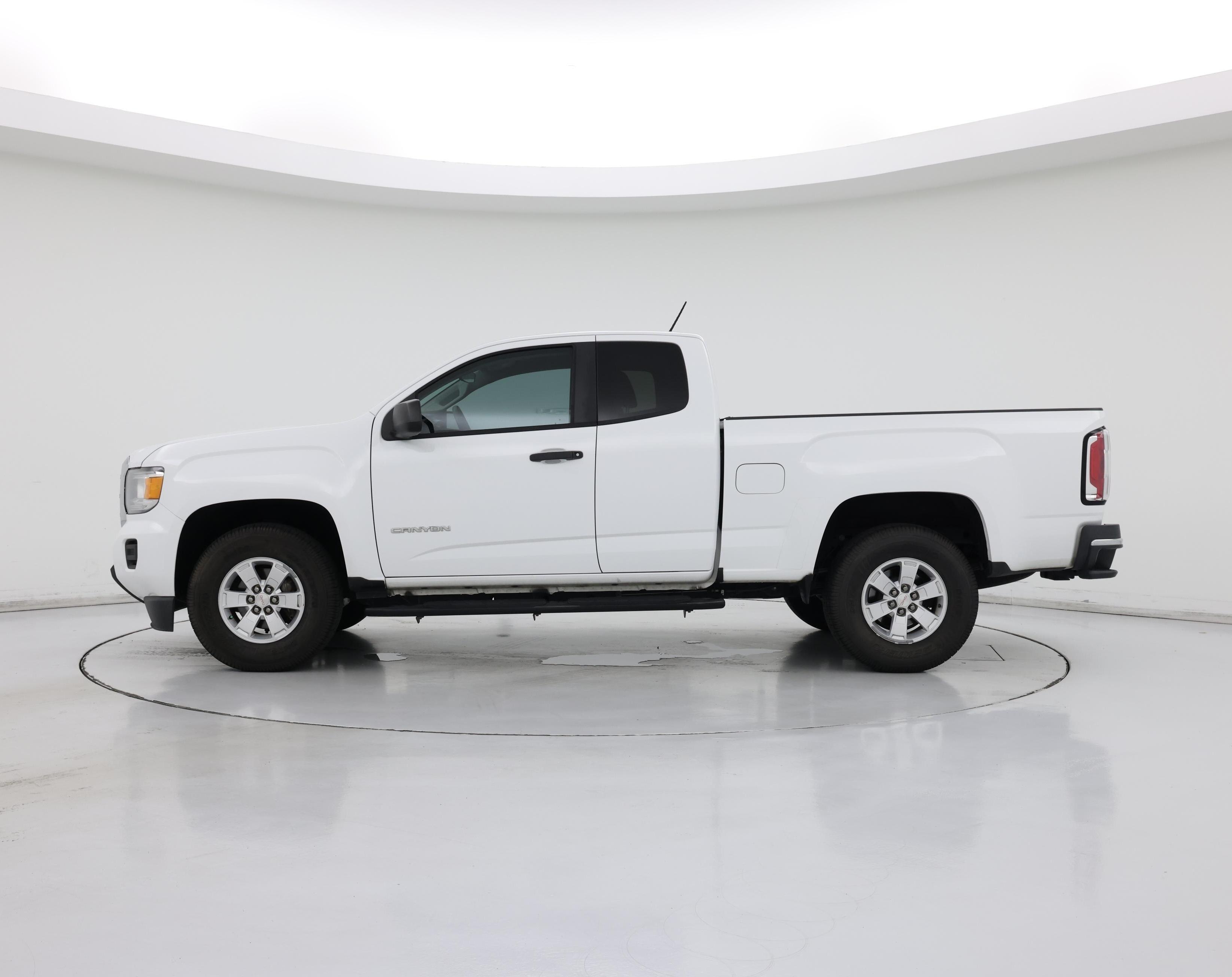 Thumbnail: 2020 GMC Canyon - 3
