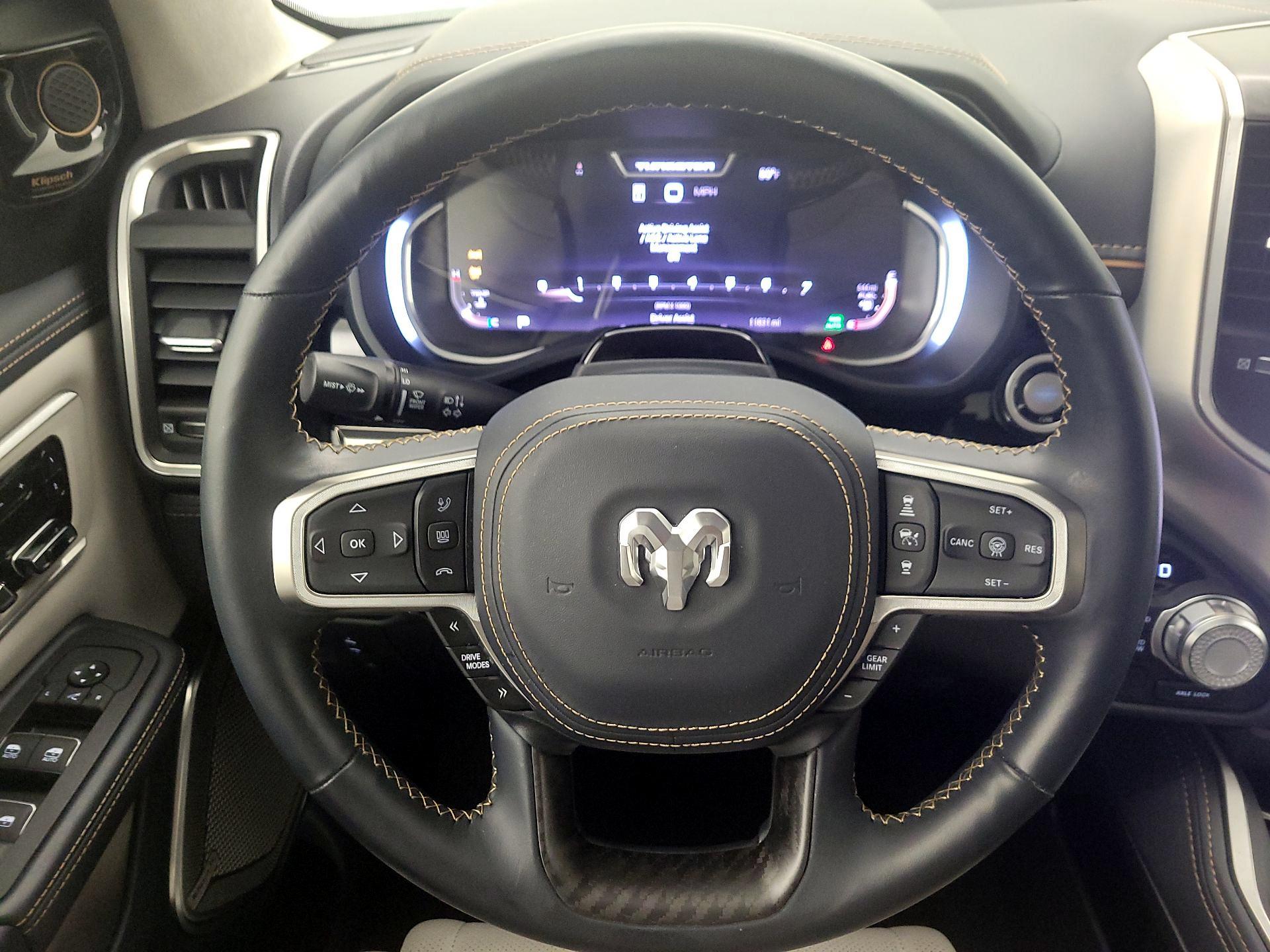 Thumbnail: 2025 RAM 1500 - 10