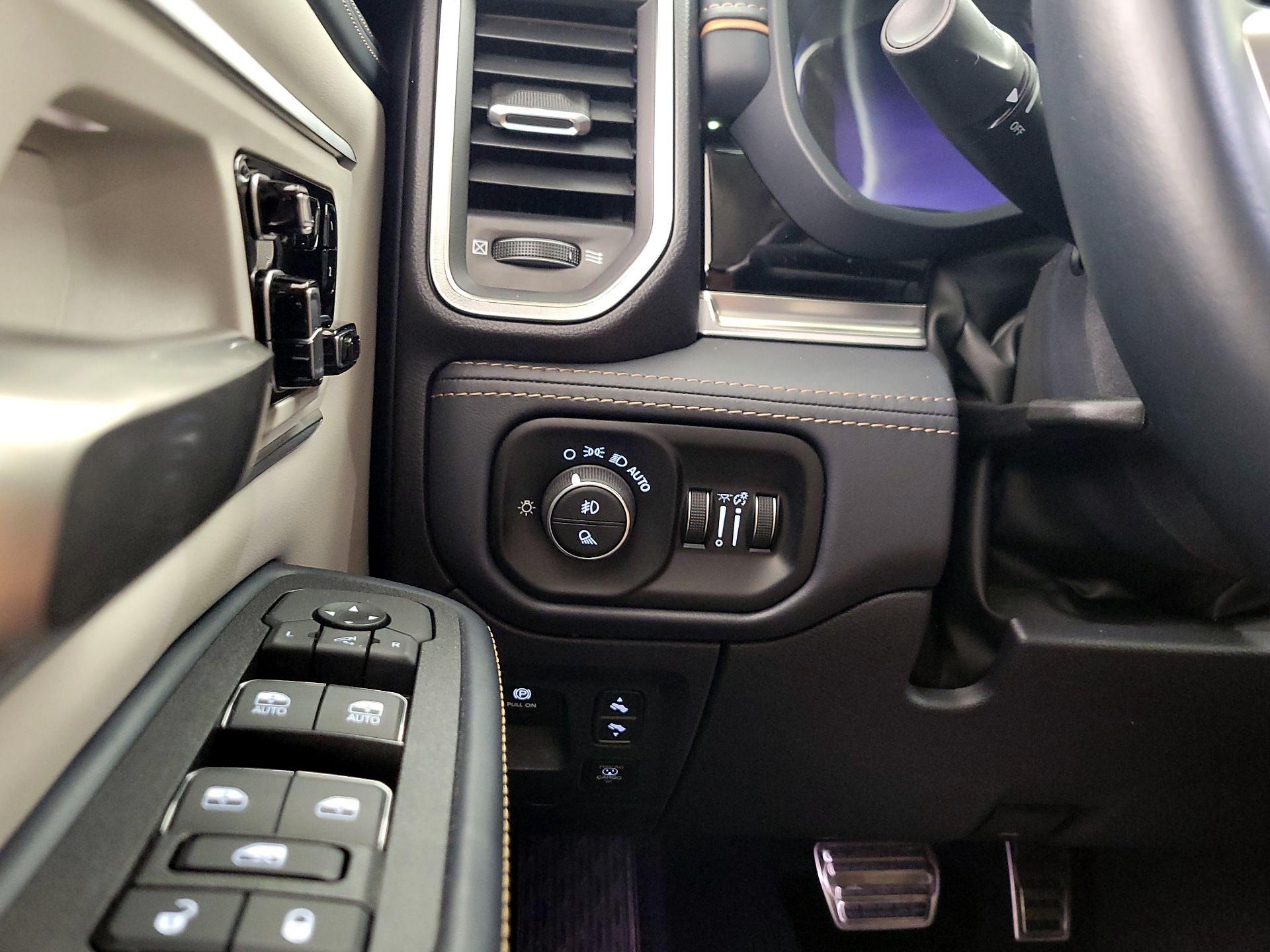Thumbnail: 2025 RAM 1500 - 13