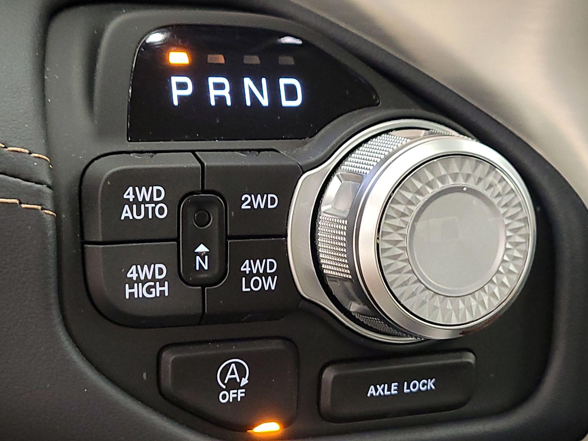 Thumbnail: 2025 RAM 1500 - 18