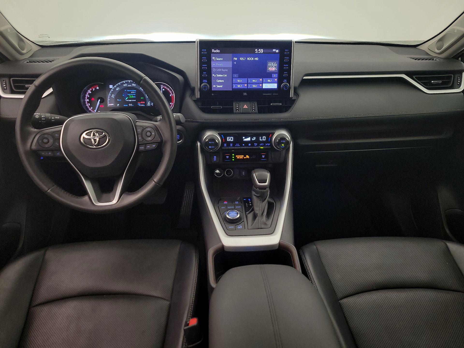 Thumbnail: 2022 Toyota RAV4 - 9