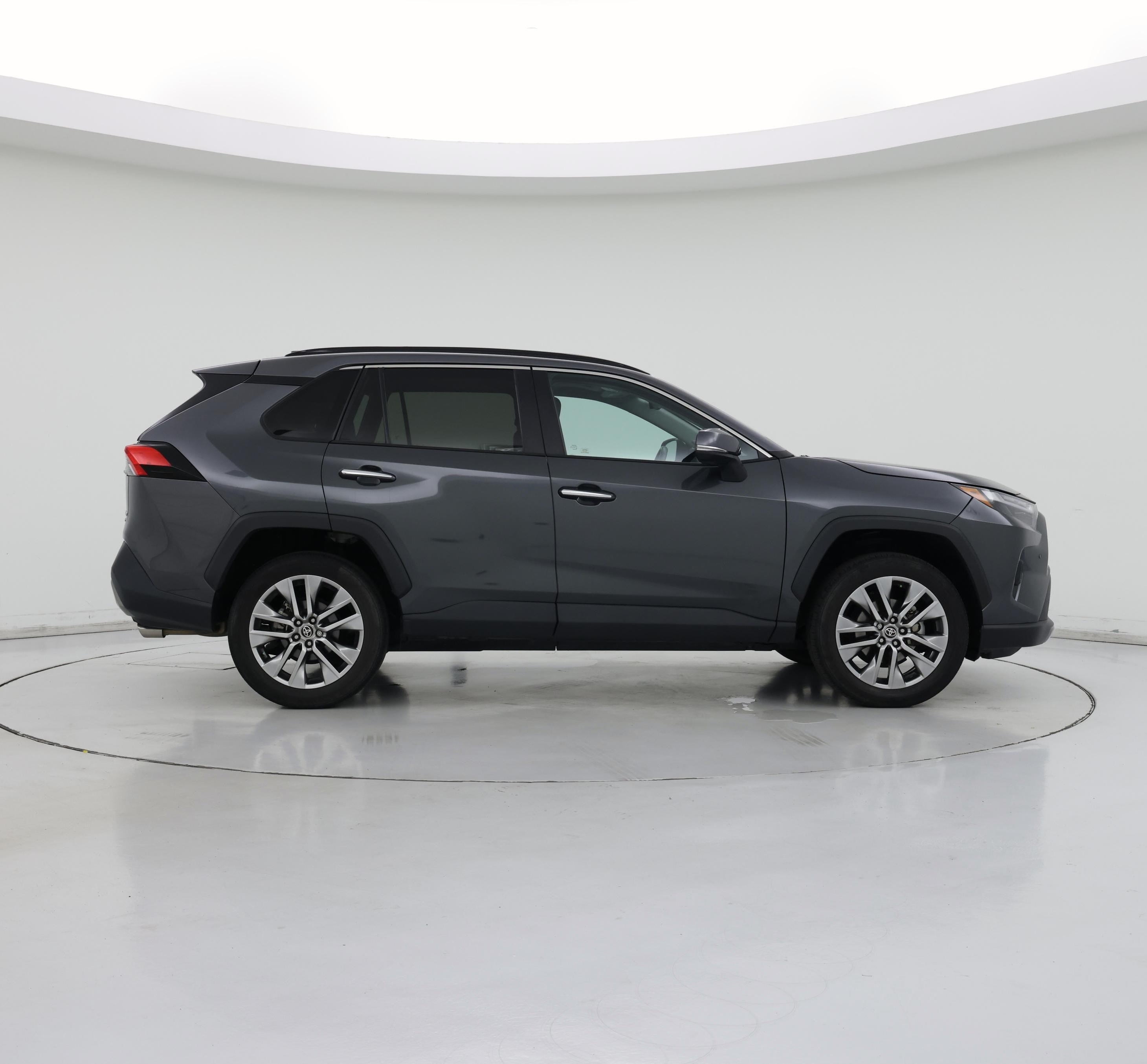 Thumbnail: 2022 Toyota RAV4 - 7
