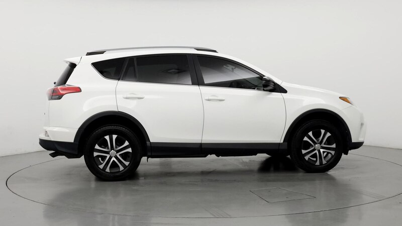 2017 Toyota RAV4 LE 7