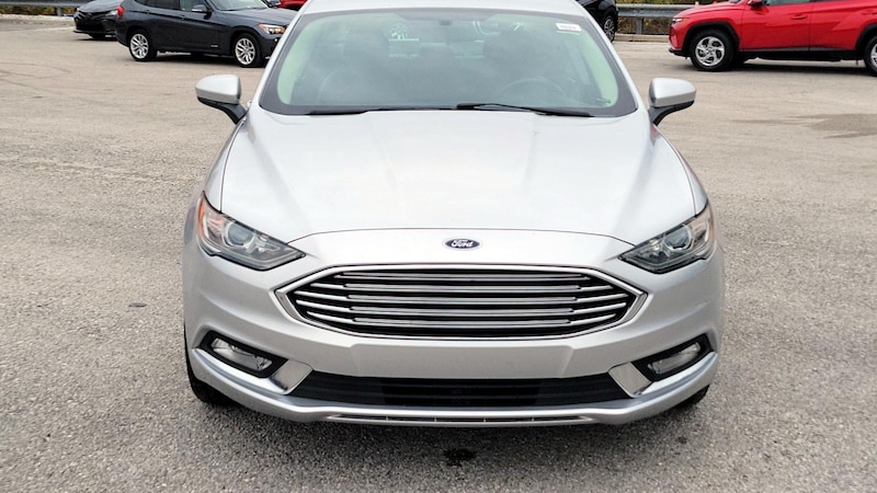 2018 Ford Fusion SE 2