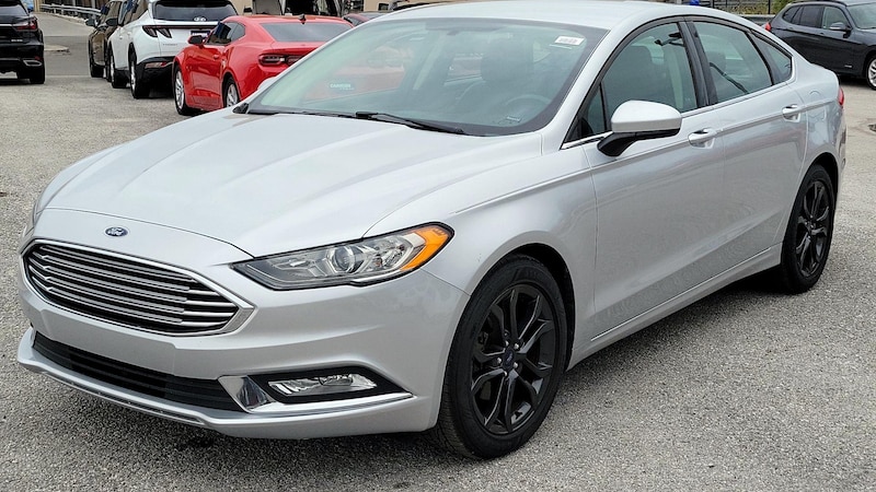 2018 Ford Fusion SE 3