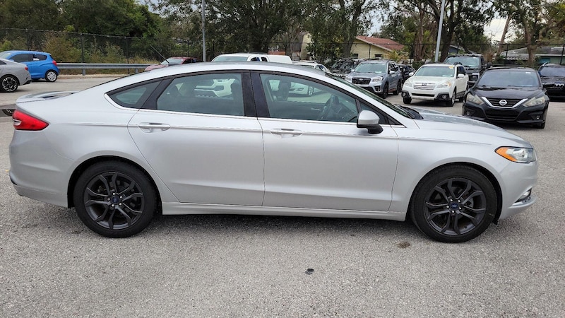 2018 Ford Fusion SE 4