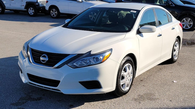 2016 Nissan Altima S 3