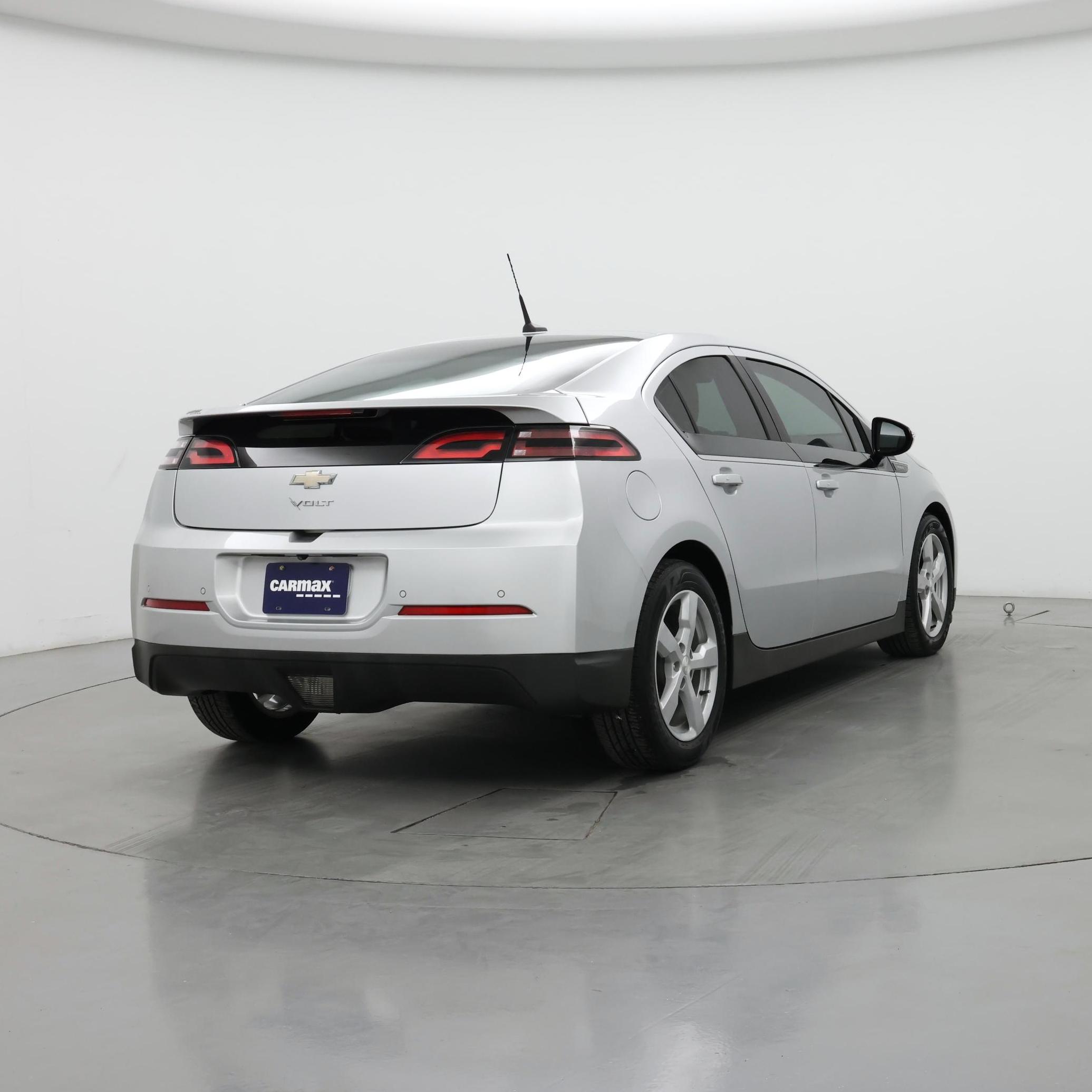 Thumbnail: 2014 Chevrolet Volt - 8