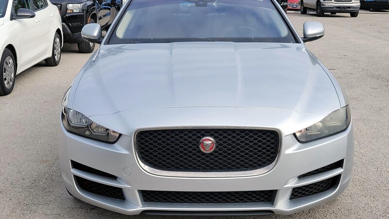 2017 Jaguar XE Premium 2