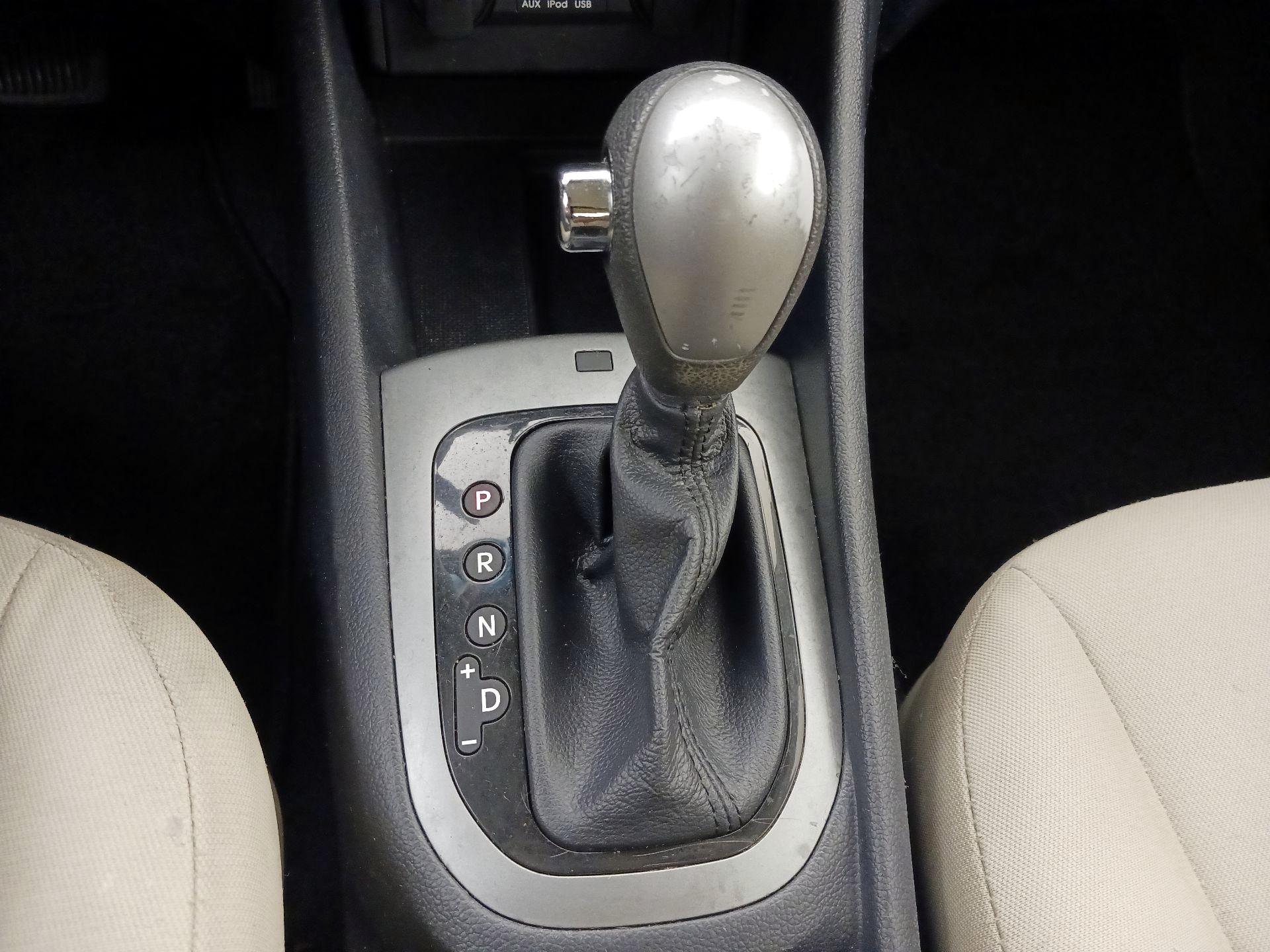 Thumbnail: 2013 Kia Rio - 16