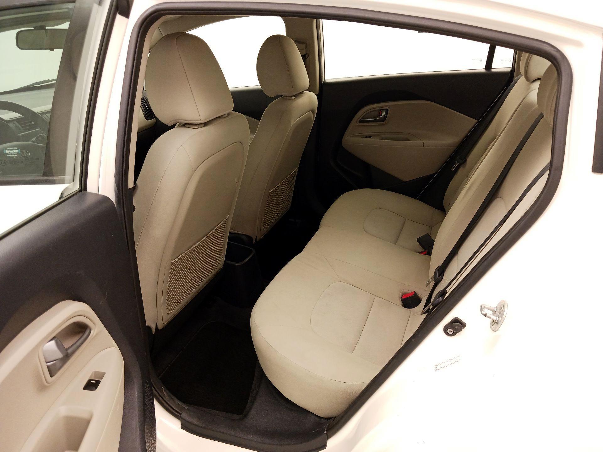 Thumbnail: 2013 Kia Rio - 18