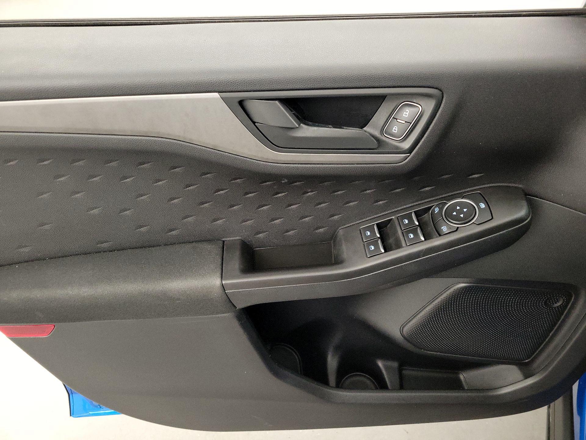Thumbnail: 2020 Ford Escape - 12