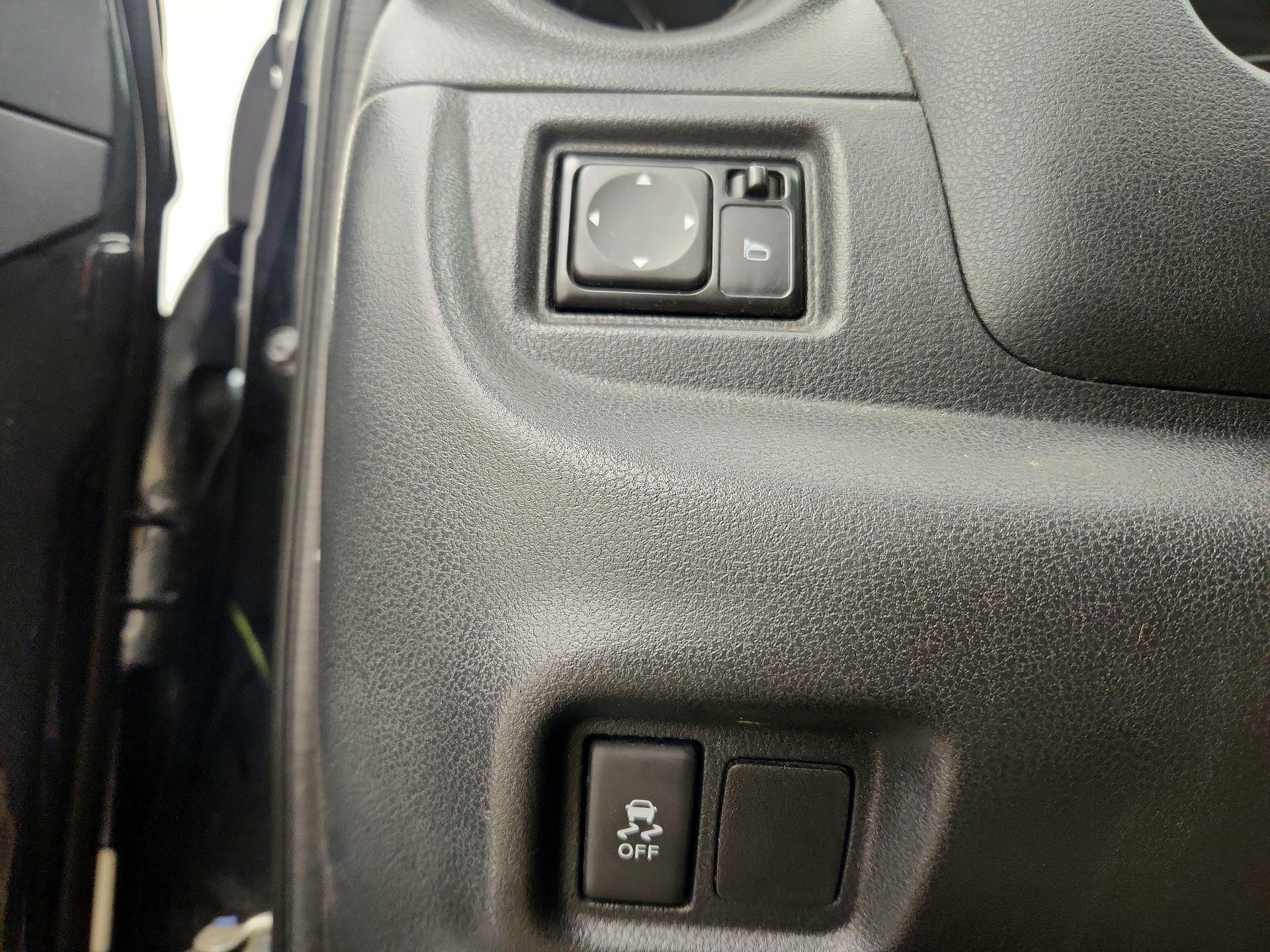 Thumbnail: 2018 Nissan Versa - 13