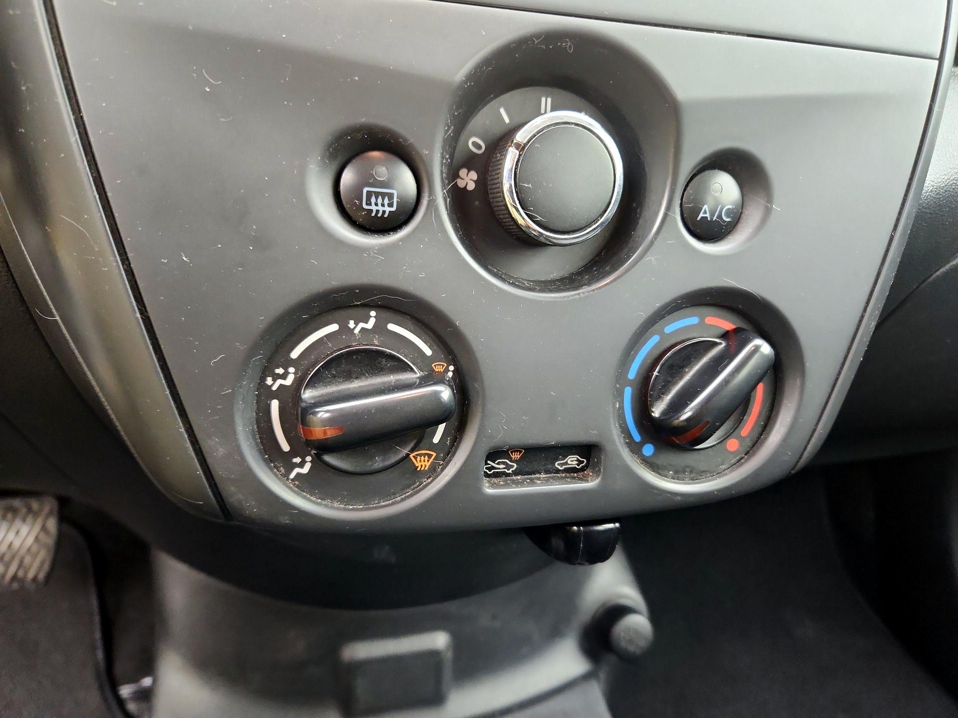 Thumbnail: 2018 Nissan Versa - 15