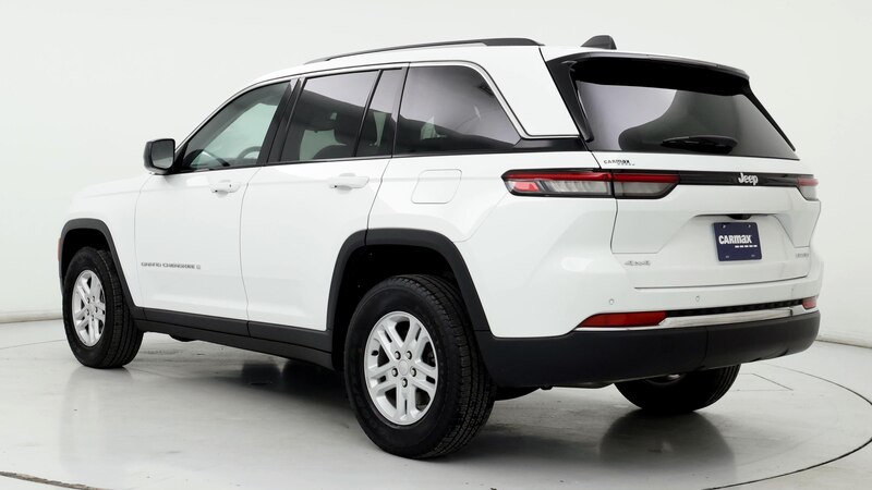 2023 Jeep Grand Cherokee Laredo 2