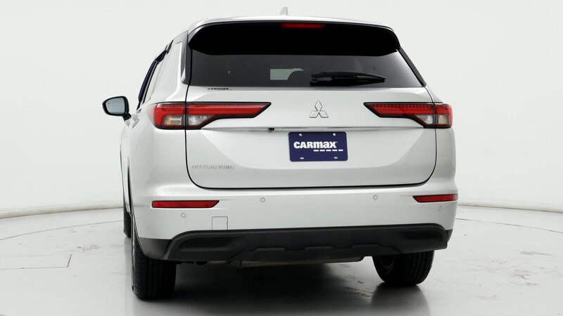 2023 Mitsubishi Outlander ES 6