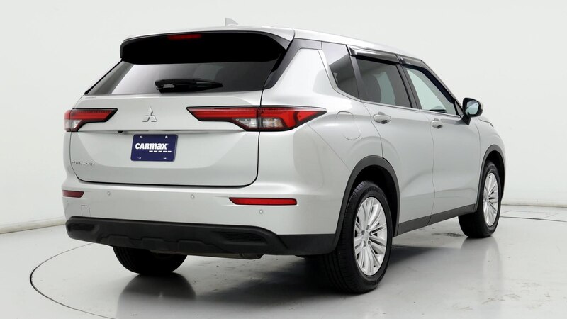 2023 Mitsubishi Outlander ES 8