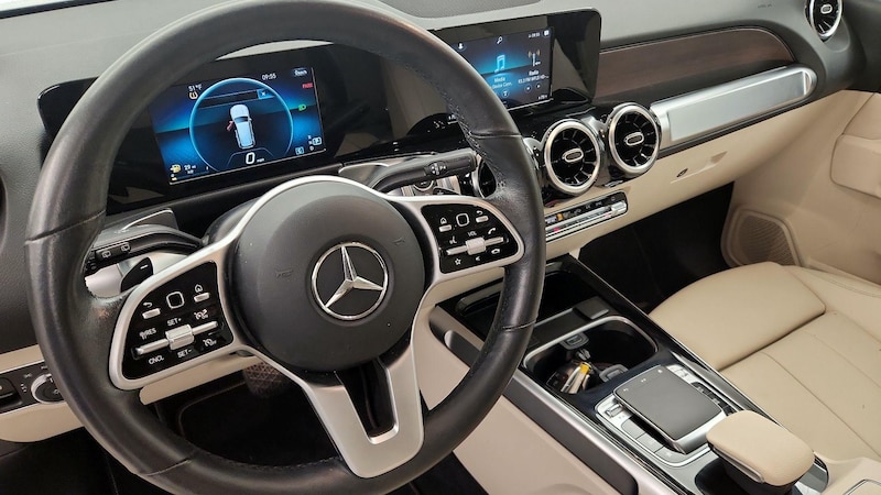 2020 Mercedes-Benz GLB 250 9