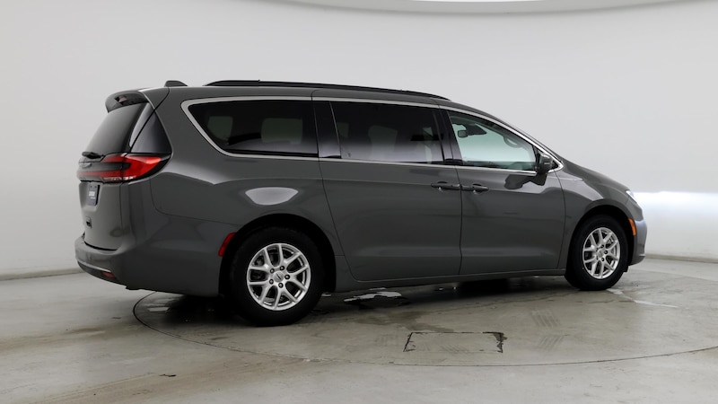 2022 Chrysler Pacifica Touring L 3