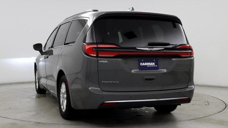 2022 Chrysler Pacifica Touring L 4