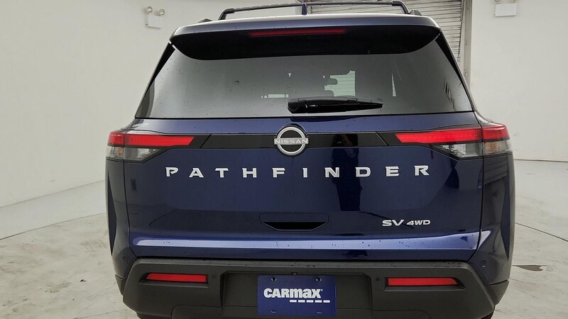 2023 Nissan Pathfinder SV 6