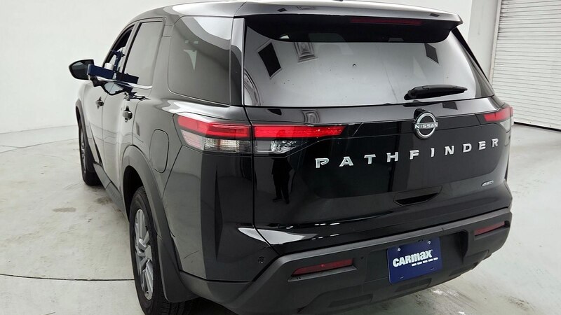 2023 Nissan Pathfinder S 7