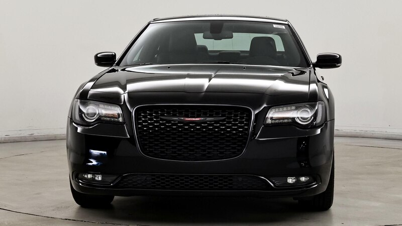 2023 Chrysler 300 S 5