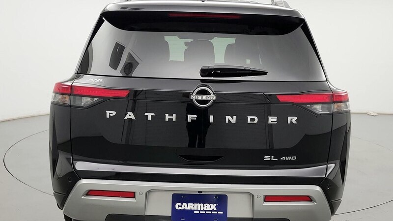 2023 Nissan Pathfinder SL 6