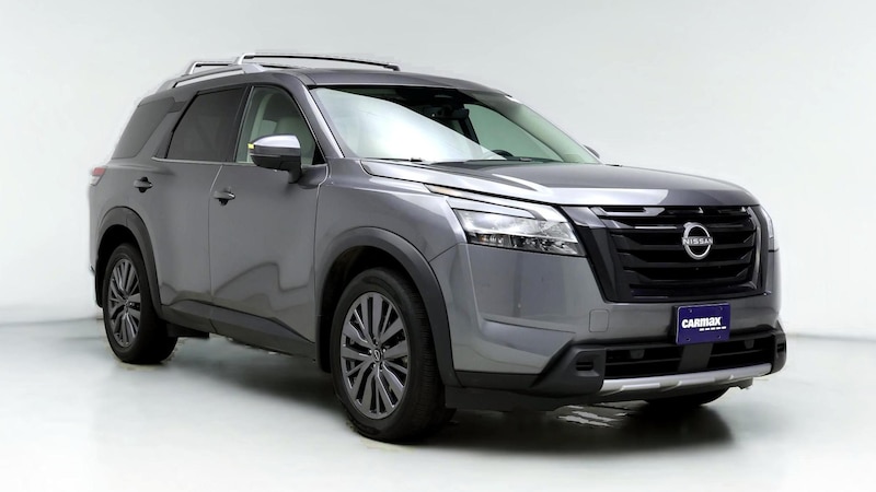 2023 Nissan Pathfinder SL Hero Image