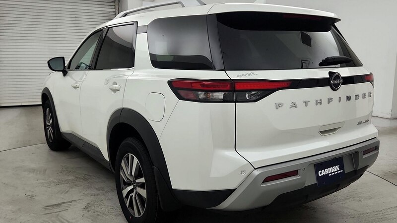 2022 Nissan Pathfinder SL 7