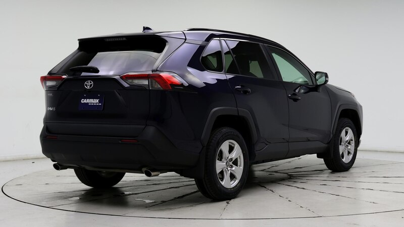 2021 Toyota RAV4 XLE 8