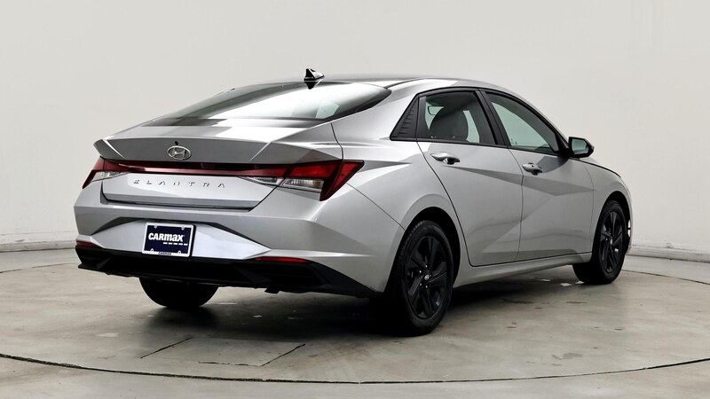 2022 Hyundai Elantra SEL 8