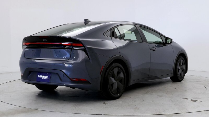 2023 Toyota Prius LE 8