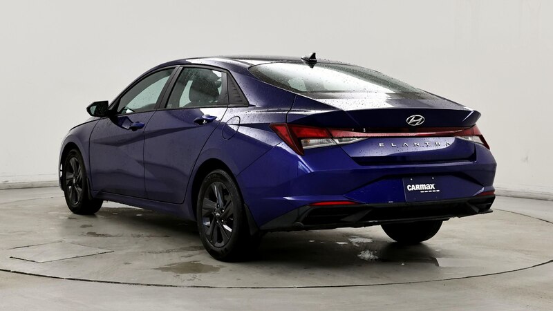 2022 Hyundai Elantra SEL 2