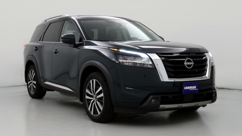 2022 Nissan Pathfinder Platinum Hero Image