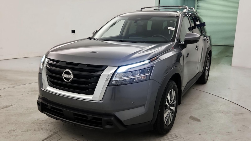 2023 Nissan Pathfinder SL Hero Image